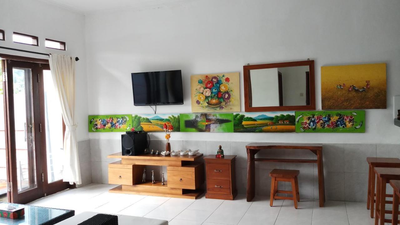 Villa Dencarik Banjar  Eksteriør billede